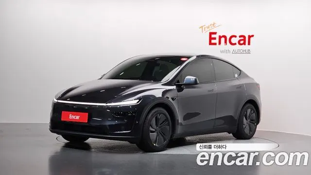 Tesla Model Y, 2025
