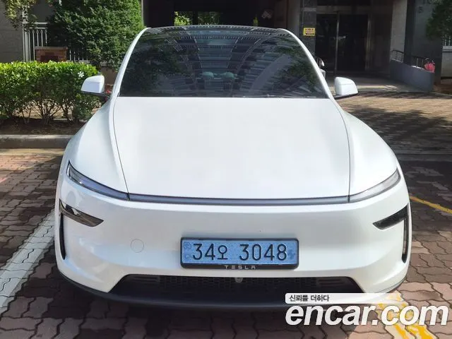 Tesla Model Y, 2026