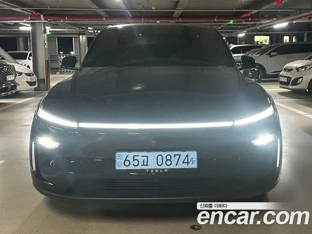 Tesla Model Y, 2026